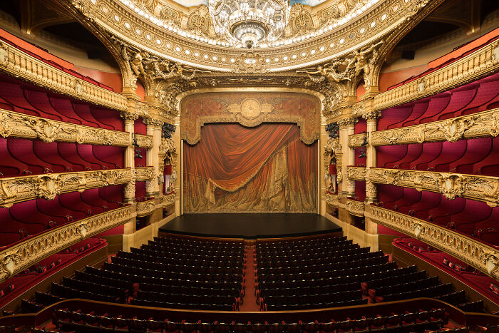I’ve Photographed All The Most Beautiful Theatres And Concert Halls In Paris (31 Pics) I’ve Photographed All The Most Beautiful Theatres And Concert Halls In Paris (31 Pics)