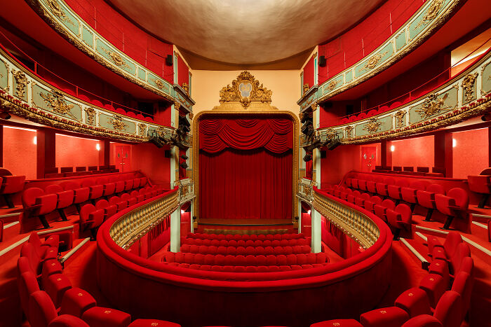 I’ve Photographed All The Most Beautiful Theatres And Concert Halls In Paris (31 Pics) I’ve Photographed All The Most Beautiful Theatres And Concert Halls In Paris (31 Pics)