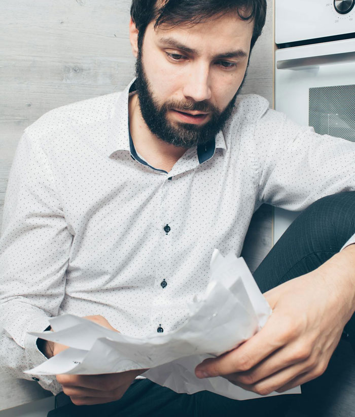 Man Leaves Wife Of 10 Years For Younger Woman, Panics When Divorce Takes An Unexpected Turn