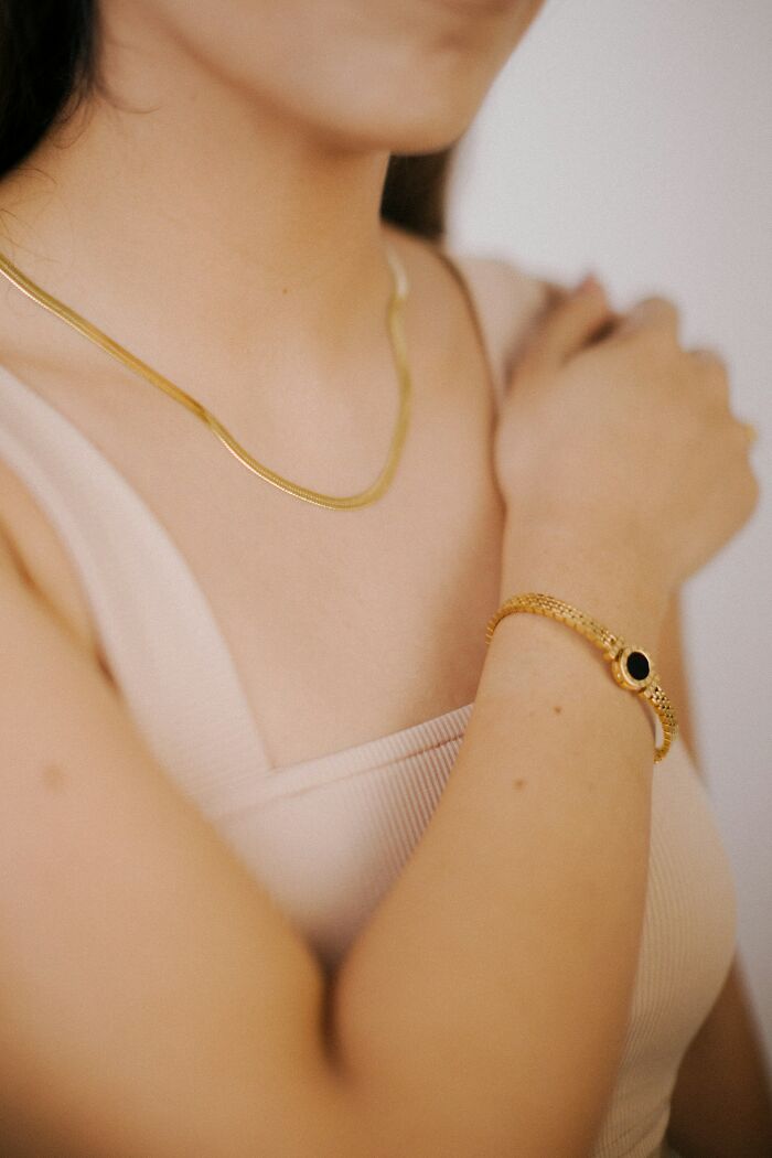 47 Of The Most Unusual Personal Belongings That People Never Came Back For At A Lost And Found