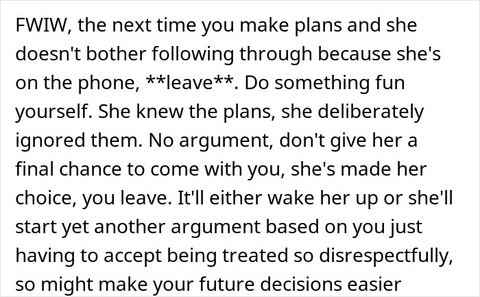 “You’ve Chosen The Phone Over Your Family”: Man Divorces Wife After Her Phone Dependence Gets Out Of Hand
