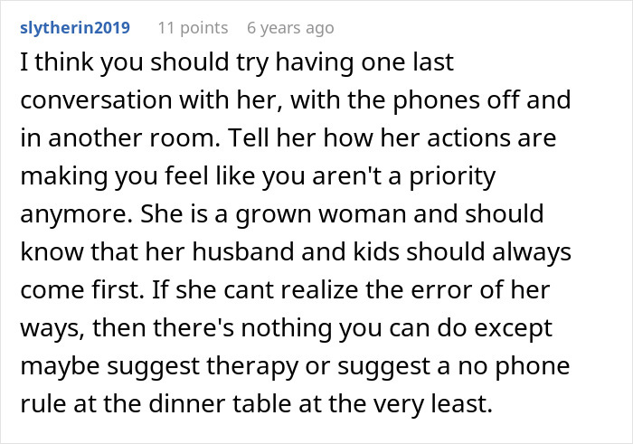“You’ve Chosen The Phone Over Your Family”: Man Divorces Wife After Her Phone Dependence Gets Out Of Hand