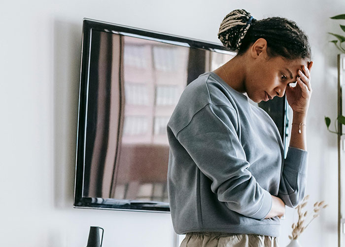 “You’ve Chosen The Phone Over Your Family”: Man Divorces Wife After Her Phone Dependence Gets Out Of Hand