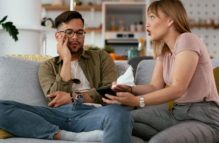 Guy Mocks Girlfriend For Playing Video Games To Unwind, Says It “Isn’t Ladylike” Guy Mocks Girlfriend For Playing Video Games To Unwind, Says It “Isn’t Ladylike”