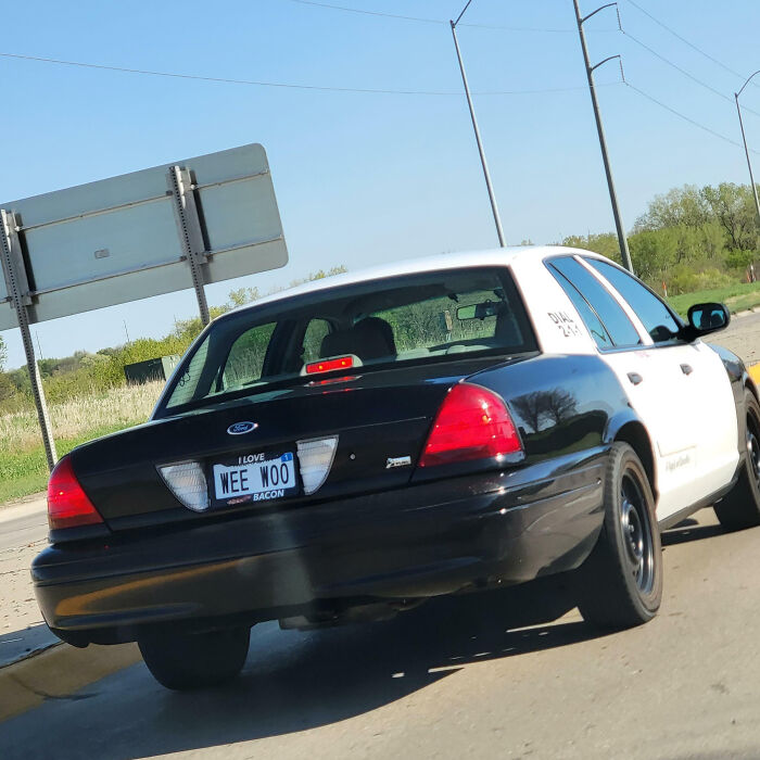 74 Hilarious Personalized License Plates That Made Strangers Do Double Takes