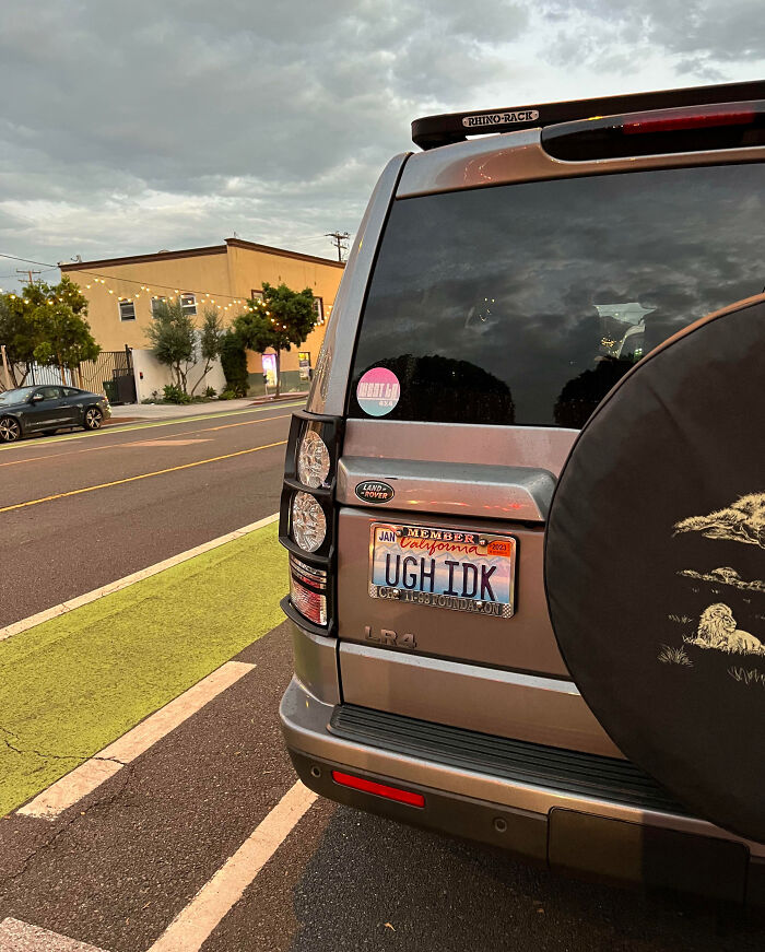 74 Hilarious Personalized License Plates That Made Strangers Do Double Takes