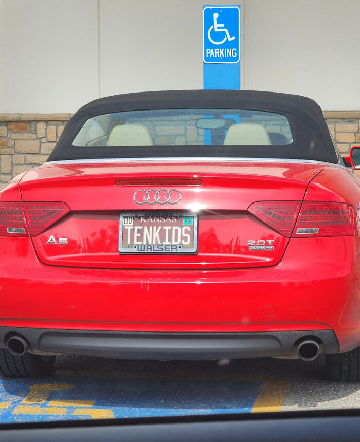 74 Hilarious Personalized License Plates That Made Strangers Do Double Takes