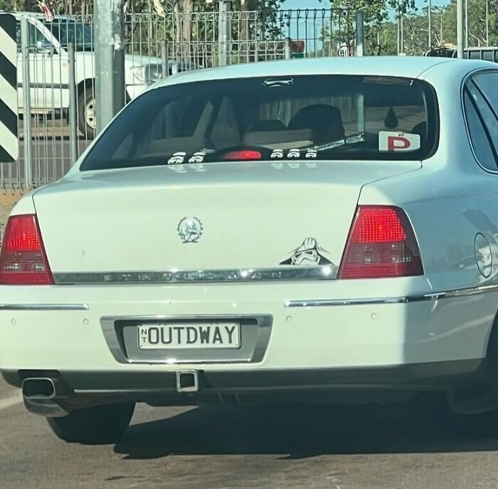 74 Hilarious Personalized License Plates That Made Strangers Do Double Takes