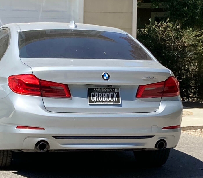 74 Hilarious Personalized License Plates That Made Strangers Do Double Takes