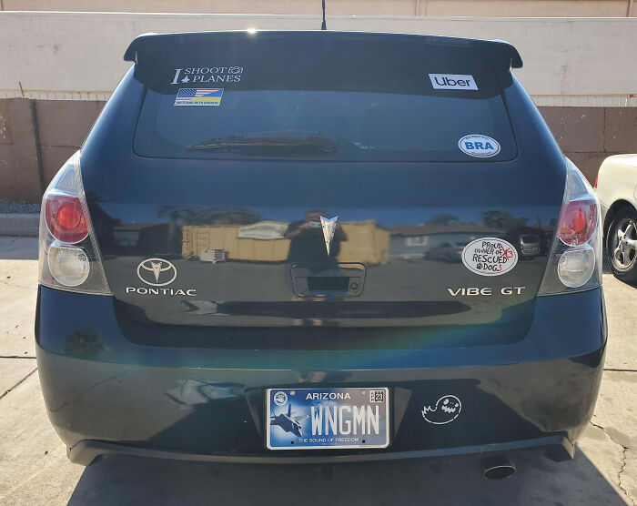 74 Hilarious Personalized License Plates That Made Strangers Do Double Takes
