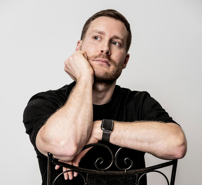 Man Cuts Off Parents After Their Revenge In Response To Him Planning A Small Wedding