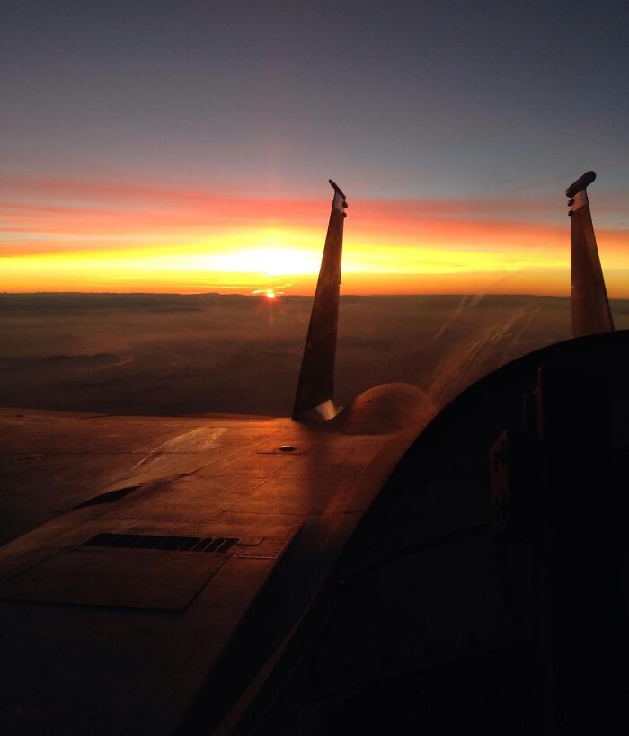 74 Fascinating Photos From People’s Different Jobs That Make A 9-To-5 Look More Bearable (New Pics) 74 Fascinating Photos From People’s Different Jobs That Make A 9-To-5 Look More Bearable (New Pics)