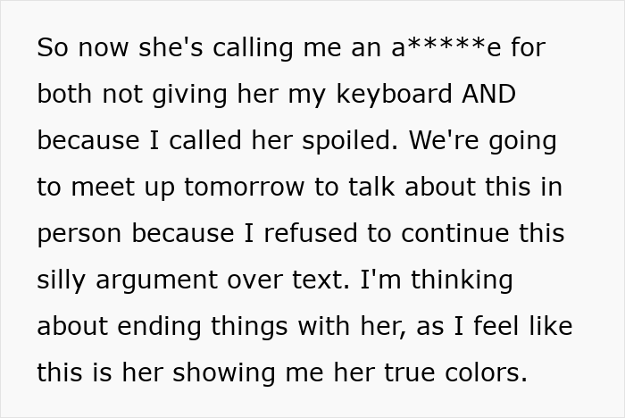Man Lends Girlfriend A Spare Keyboard, Her Reaction Makes Him Dump Her
