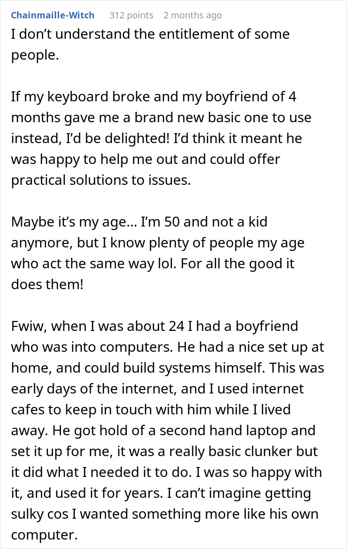 Man Lends Girlfriend A Spare Keyboard, Her Reaction Makes Him Dump Her