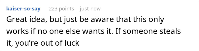 Guy Steals His Own White Elephant Gift And Gets A Refund &mdash; Internet Can&rsquo;t Decide If It&rsquo;s Genius Or Rude