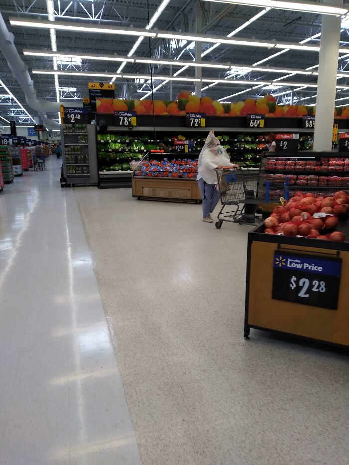 47 “Walmart People” Pics That Are As Funny As They Are Confusing