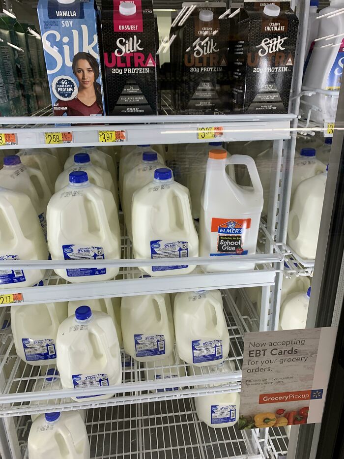 47 “Walmart People” Pics That Are As Funny As They Are Confusing