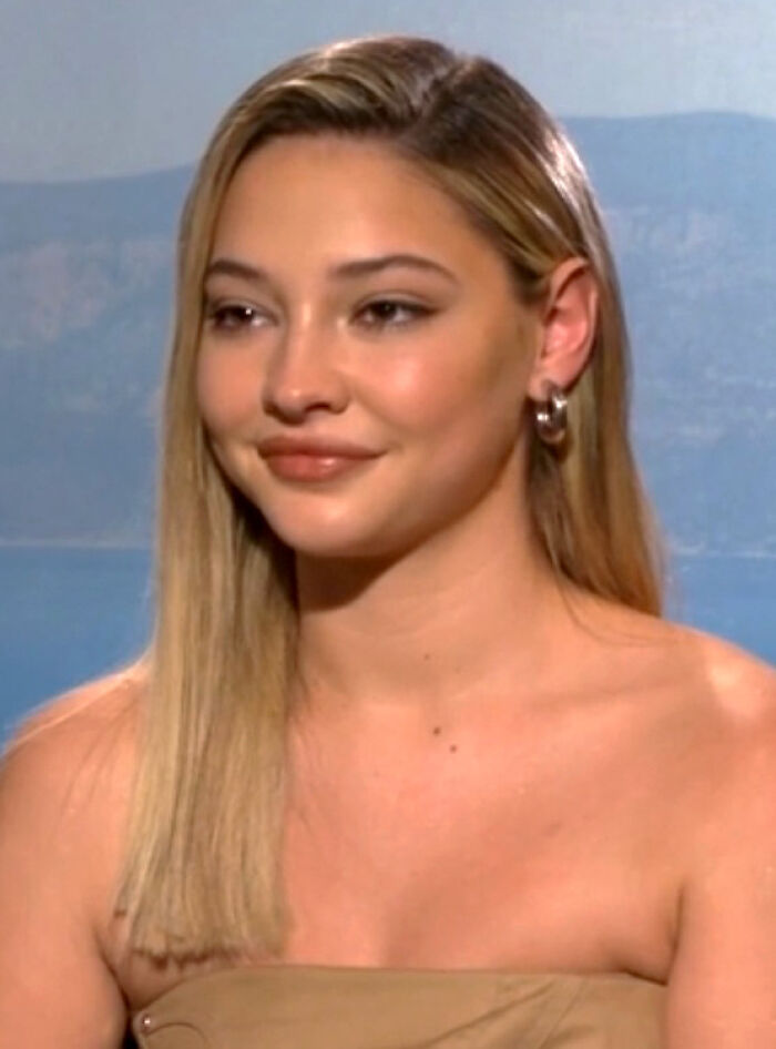 Celebrity Birthdays Today, December 21, 2025