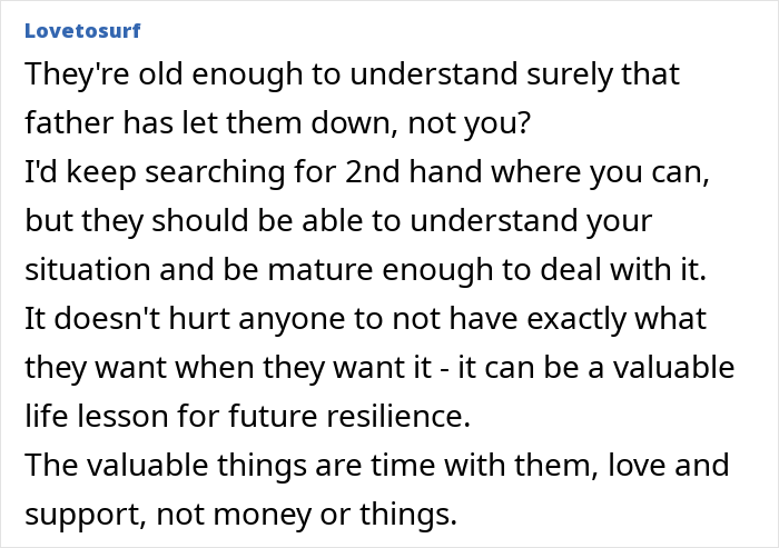 Single Mom Panics After Ex Pulls Out Of Paying For Their Daughters’ Christmas Gifts