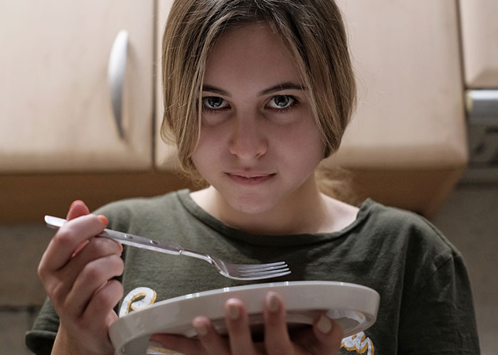 “AITAH For Refusing To Spend Christmas At Home If My Sister Is Released From Her Eating Disorder Clinic?” “AITAH For Refusing To Spend Christmas At Home If My Sister Is Released From Her Eating Disorder Clinic?”