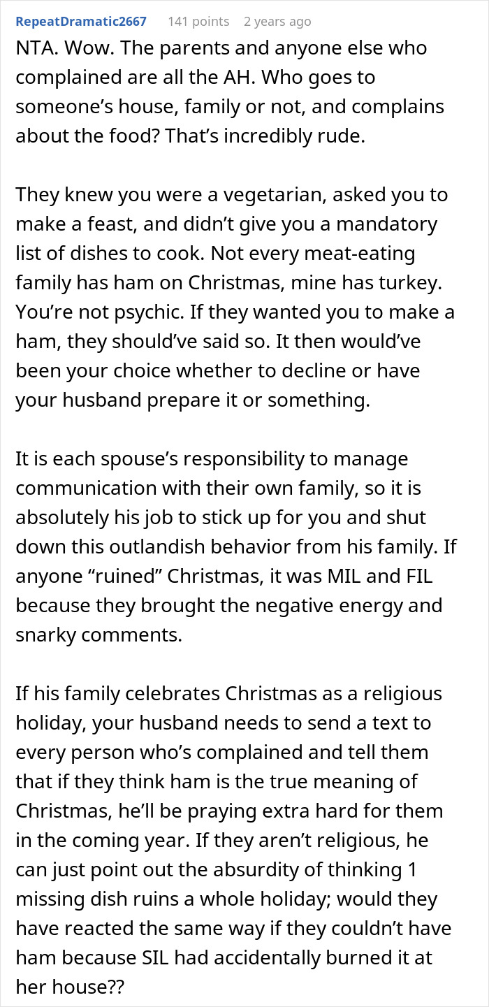 Vegetarian Woman Left Baffled After Family Demands Ham For Christmas Dinner, Are Shocked They’re Kicked Out