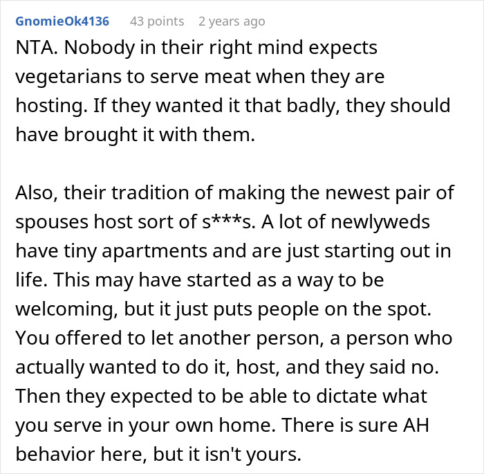 Vegetarian Woman Left Baffled After Family Demands Ham For Christmas Dinner, Are Shocked They’re Kicked Out