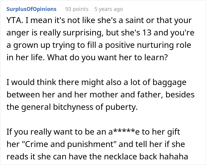 Woman Blames Boyfriend’s Daughter For Refusing Her Gift, But The Internet Sees It Differently