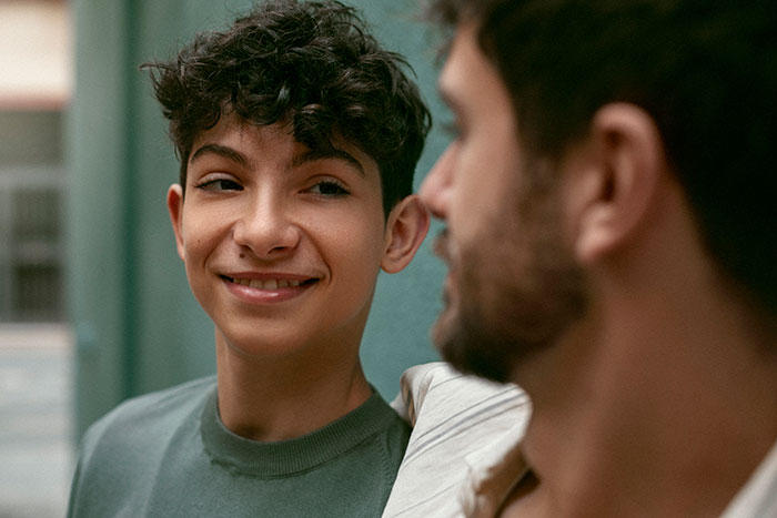 Hubby Teaches Teen Son That Women Should Do All The Emotional Labor, Faces Backlash From Wife Hubby Teaches Teen Son That Women Should Do All The Emotional Labor, Faces Backlash From Wife