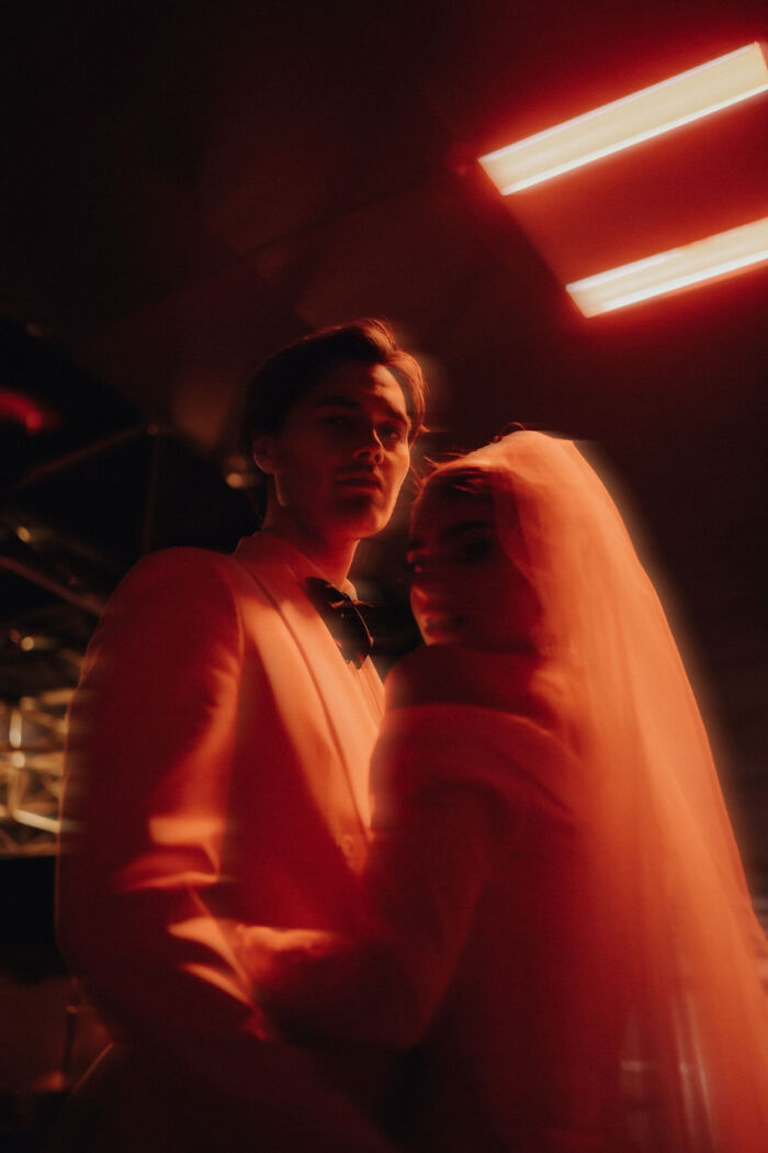 50 Wedding Photos That Perfectly Capture Emotion, Storytelling, And Joy 50 Wedding Photos That Perfectly Capture Emotion, Storytelling, And Joy