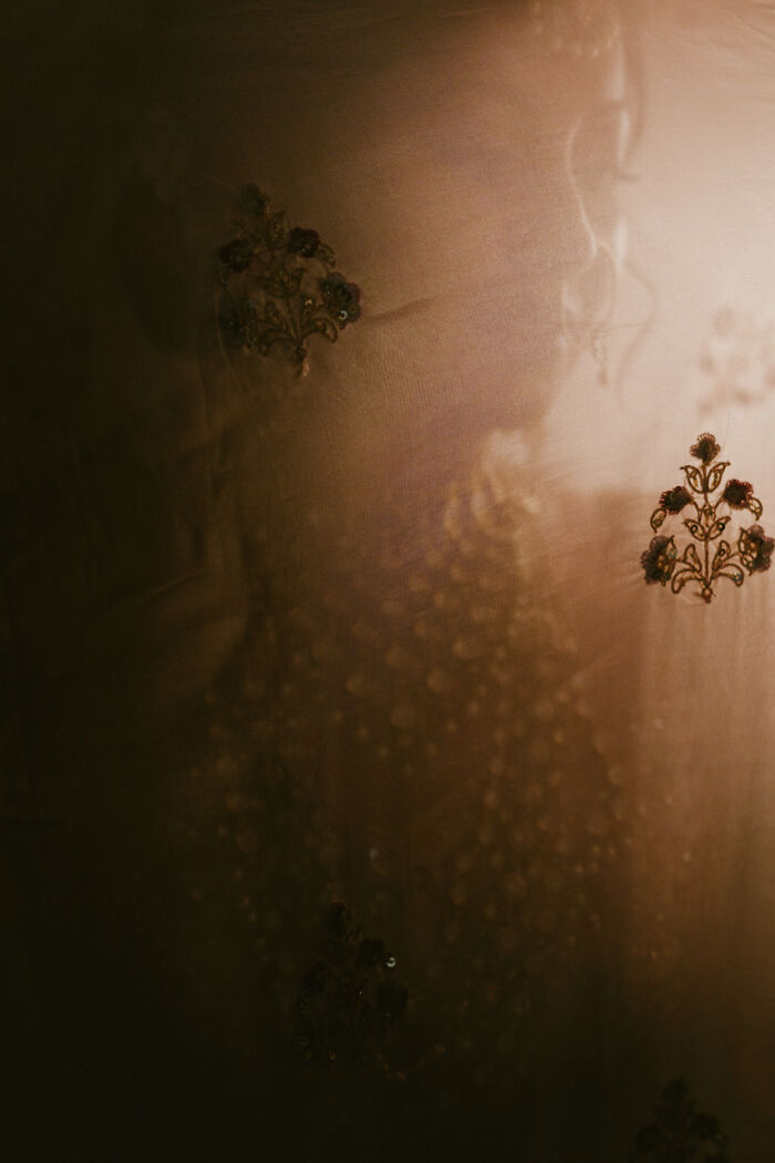 50 Wedding Photos That Perfectly Capture Emotion, Storytelling, And Joy 50 Wedding Photos That Perfectly Capture Emotion, Storytelling, And Joy