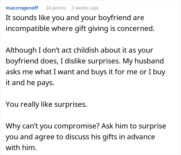 Guy Really Wants A PS5 For Xmas, Ends Up Empty-Handed After Pressuring GF To Tell Him If She Got It