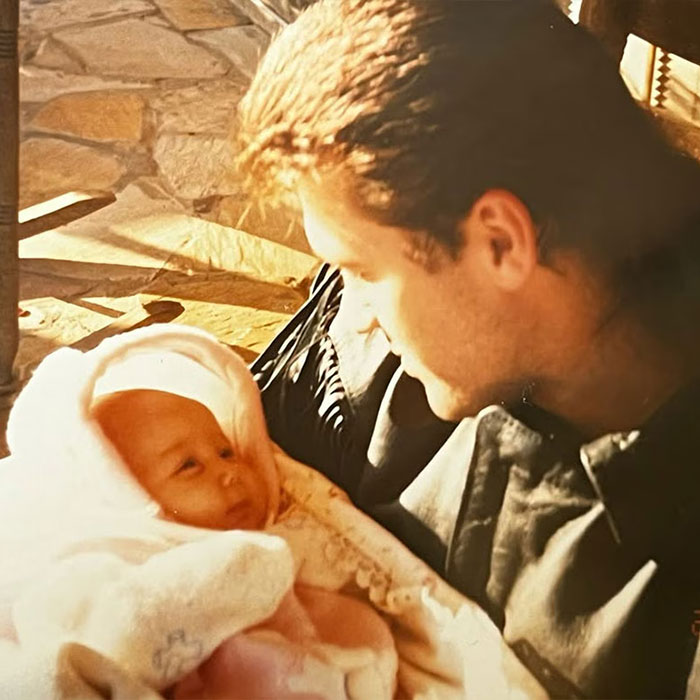 Woman Claiming To Be Miley Cyrus&rsquo; True Birth Mother Says How Old She Was When She Got Pregnant