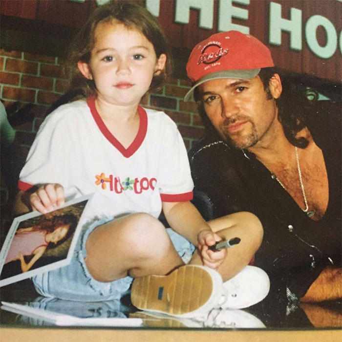 Woman Claiming To Be Miley Cyrus&rsquo; True Birth Mother Says How Old She Was When She Got Pregnant