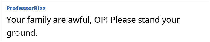 Family Demands Person Hosts Christmas Dinner, While Not Helping At All: “You Earn The Most”