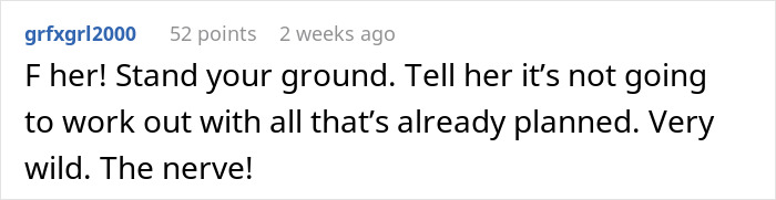 Host Tells Friend&rsquo;s Wife She Can&rsquo;t Invite Random People To Her House, Cancels Xmas After She Does