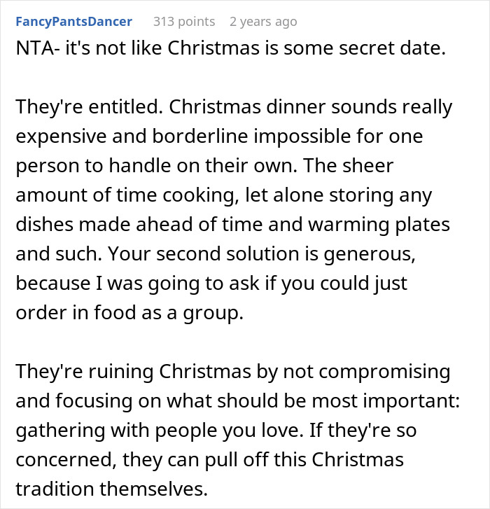 Lazy Relatives Won&rsquo;t Bring Food To Christmas Dinner, Mad As Host Says It&rsquo;s Either Pizza Or Nothing