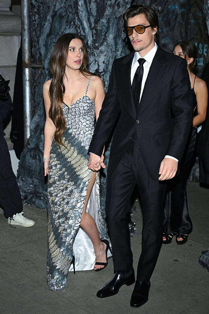 Millie Bobby Brown&rsquo;s Arm Injury Fuels Fan Theories About Jake Bongiovi&rsquo;s ‘Control’