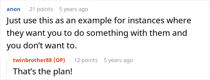 Guy Gets Twin To Replace Him At In-Laws’ Christmas Party, He Just Laughs As Nobody Even Notices Guy Gets Twin To Replace Him At In-Laws’ Christmas Party, He Just Laughs As Nobody Even Notices