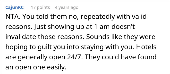 Family Tries To “Surprise” Man On Christmas By Arriving At 1 A.M., Gets Kicked Out Instead Family Tries To “Surprise” Man On Christmas By Arriving At 1 A.M., Gets Kicked Out Instead