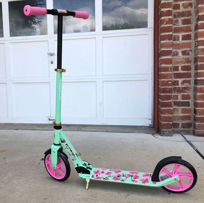 &ldquo;Actual Friendships Were Ruined&rdquo;: 80 White Elephant Gifts So Perfect, Everyone Tried To Steal Them