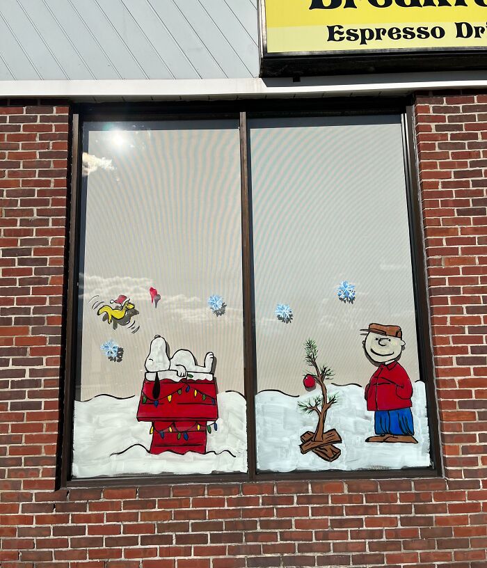 52 Times Workplaces Were So Creative With Their Christmas Decorations, They Impressed Santa Himself 52 Times Workplaces Were So Creative With Their Christmas Decorations, They Impressed Santa Himself