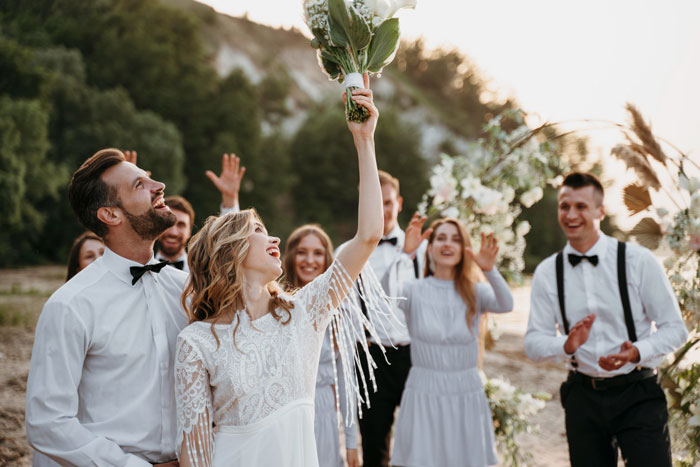 Bride Mortified As Officiant Brings Random Guest To Ceremony, Loses It When She Catches The Bouquet