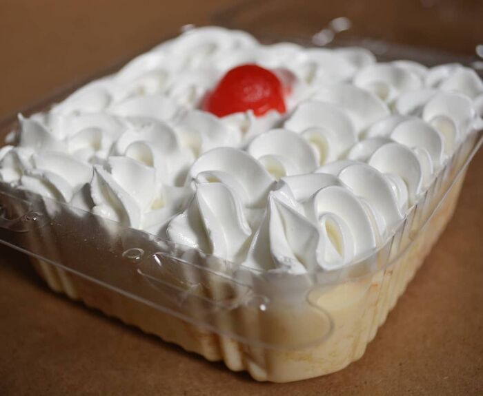 20 Interesting And Delicious-Looking Christmas Desserts From Around The World