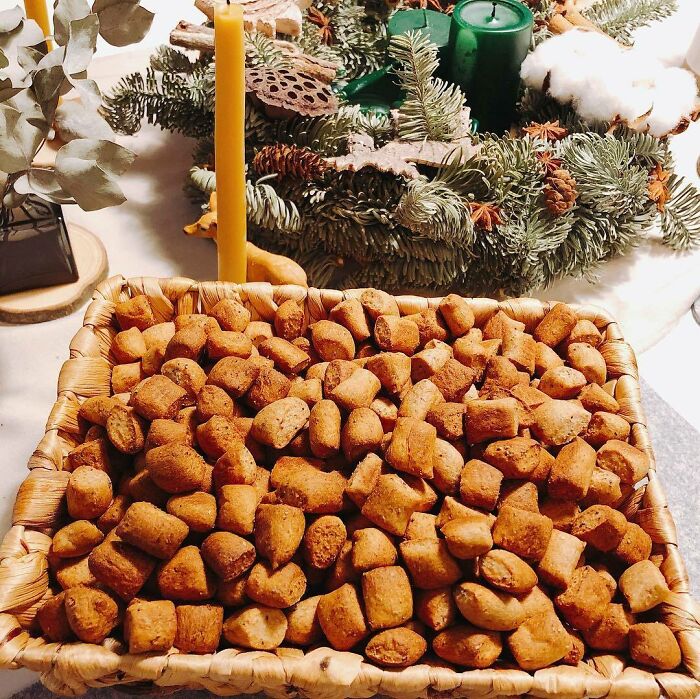 20 Interesting And Delicious-Looking Christmas Desserts From Around The World