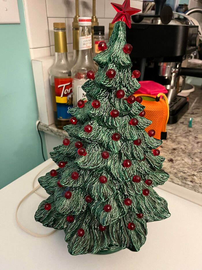 62 Of The Most Nostalgic Vintage Christmas Decorations To Travel Back In Time