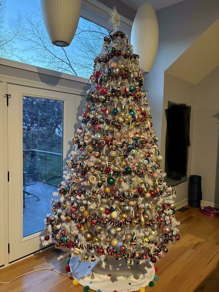 62 Of The Most Nostalgic Vintage Christmas Decorations To Travel Back In Time