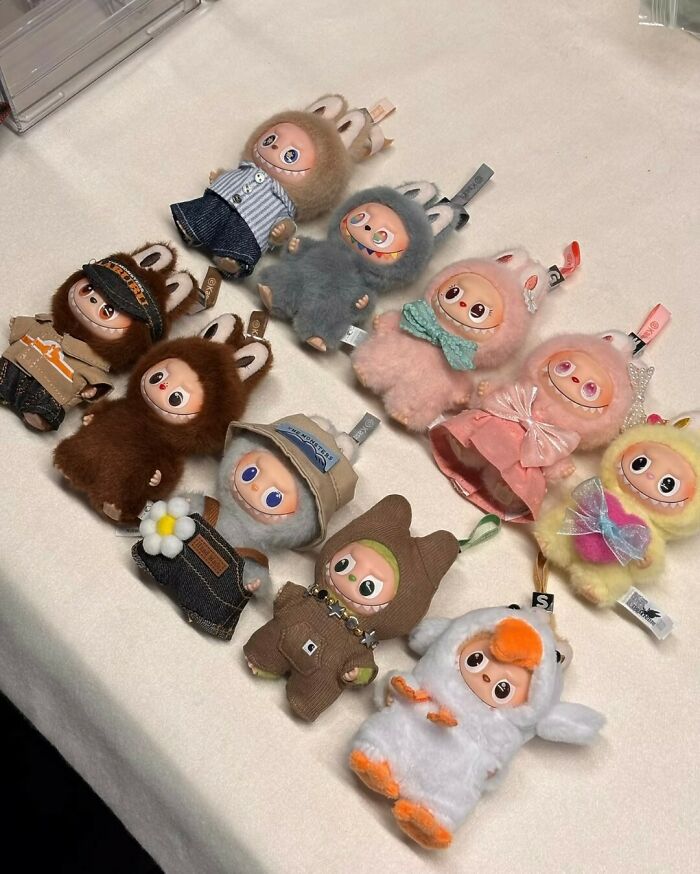 Bored Panda Presents The Most Unforgettable 2025 Pop Culture Moments