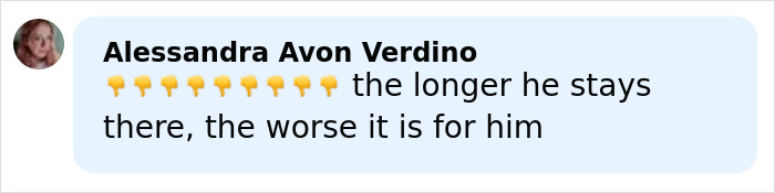 “Liar”: Kardashians’ Gingerbread House Fuels Wild Theories After Fans Question Men Included