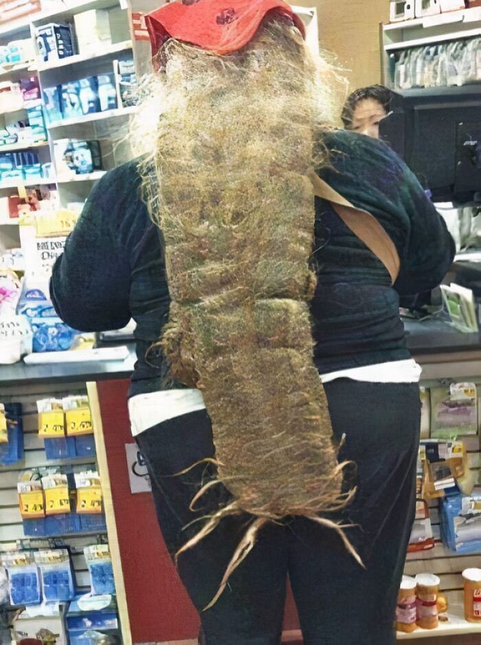94 Pics From Walmart That Might Make You Wonder What In The World Is Going On In These Stores
