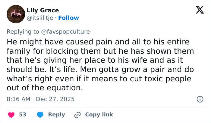 Fans Think Brooklyn&rsquo;s Wife Nicola Peltz And Victoria Exchanged Subtle Jabs Through Christmas Posts